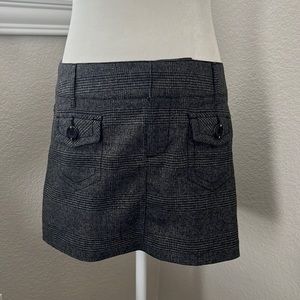 Guess mini skirt